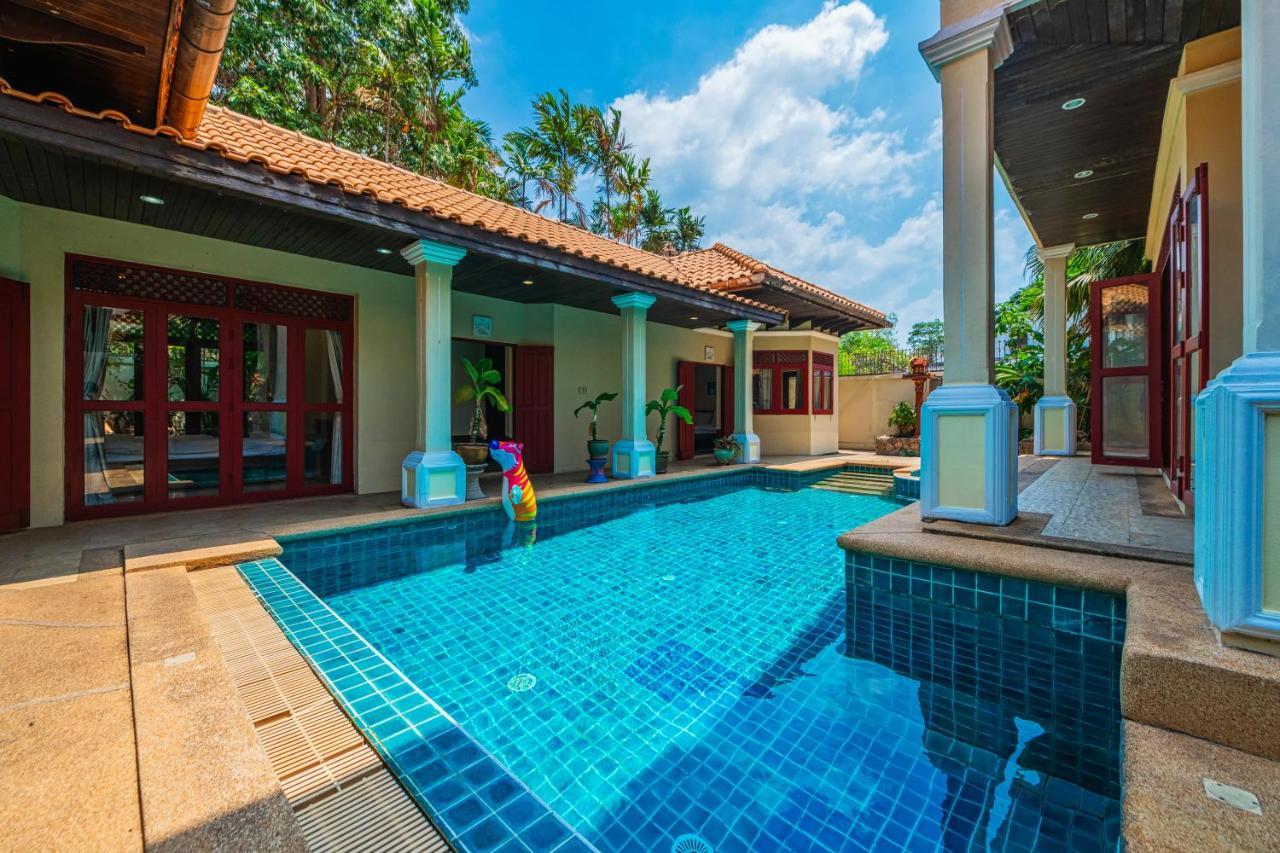 Bali Pool Villa, 5 Min To Walking Street & The Beaches Pattaya ภายนอก รูปภาพ