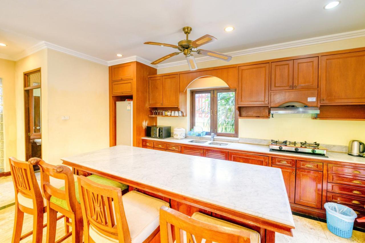 Bali Pool Villa, 5 Min To Walking Street & The Beaches Pattaya ภายนอก รูปภาพ
