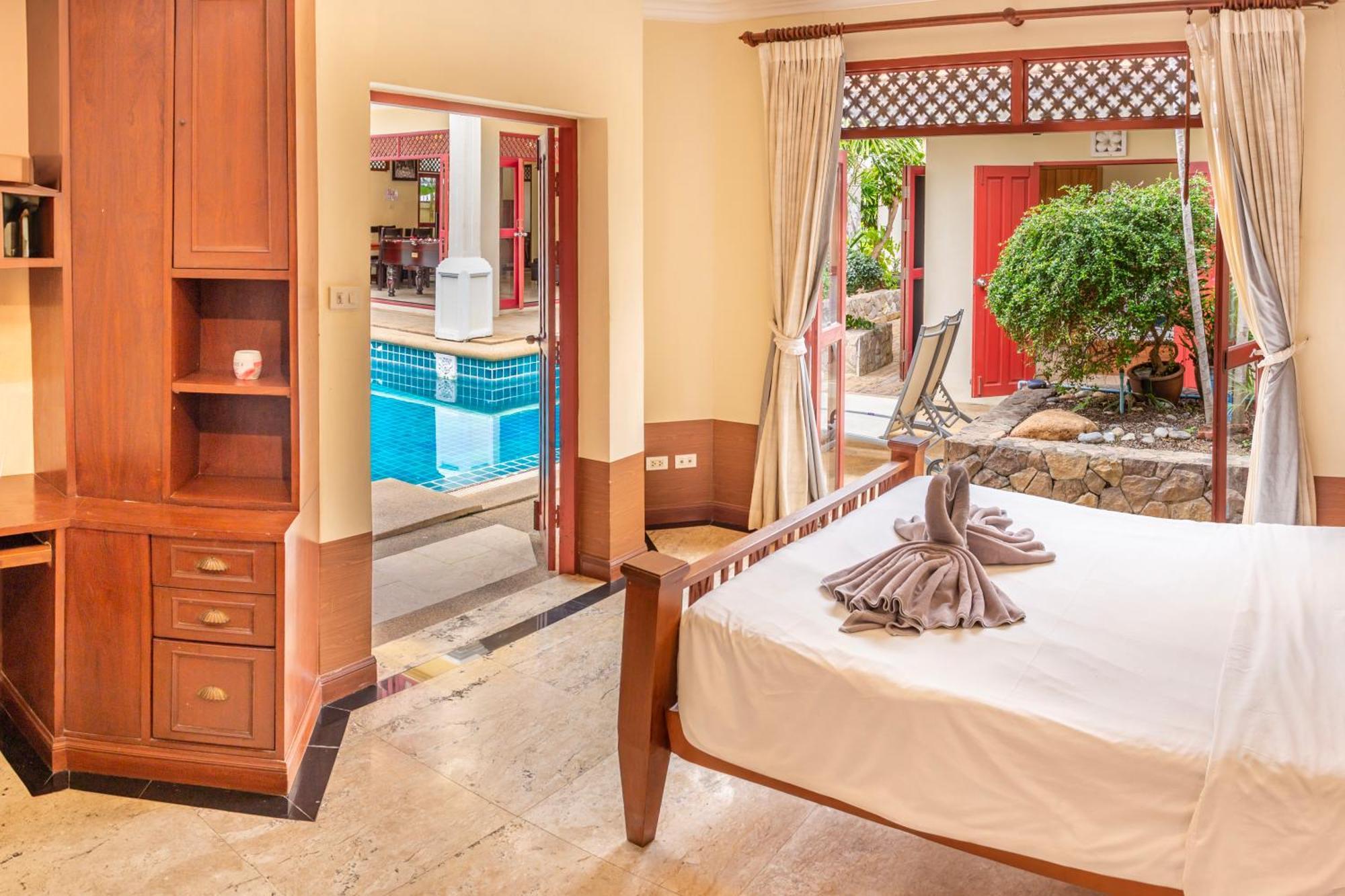 Bali Pool Villa, 5 Min To Walking Street & The Beaches Pattaya ภายนอก รูปภาพ