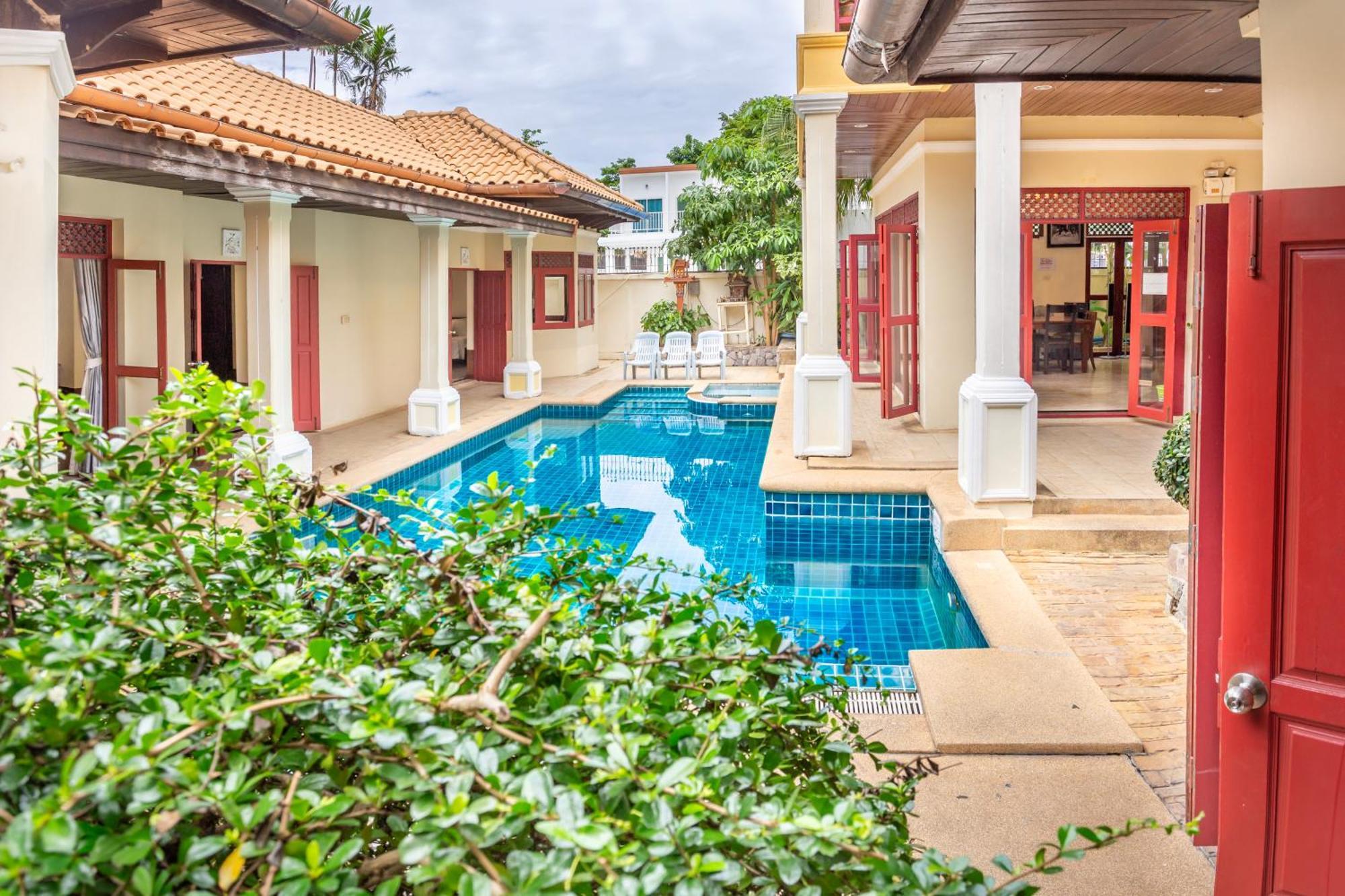 Bali Pool Villa, 5 Min To Walking Street & The Beaches Pattaya ภายนอก รูปภาพ