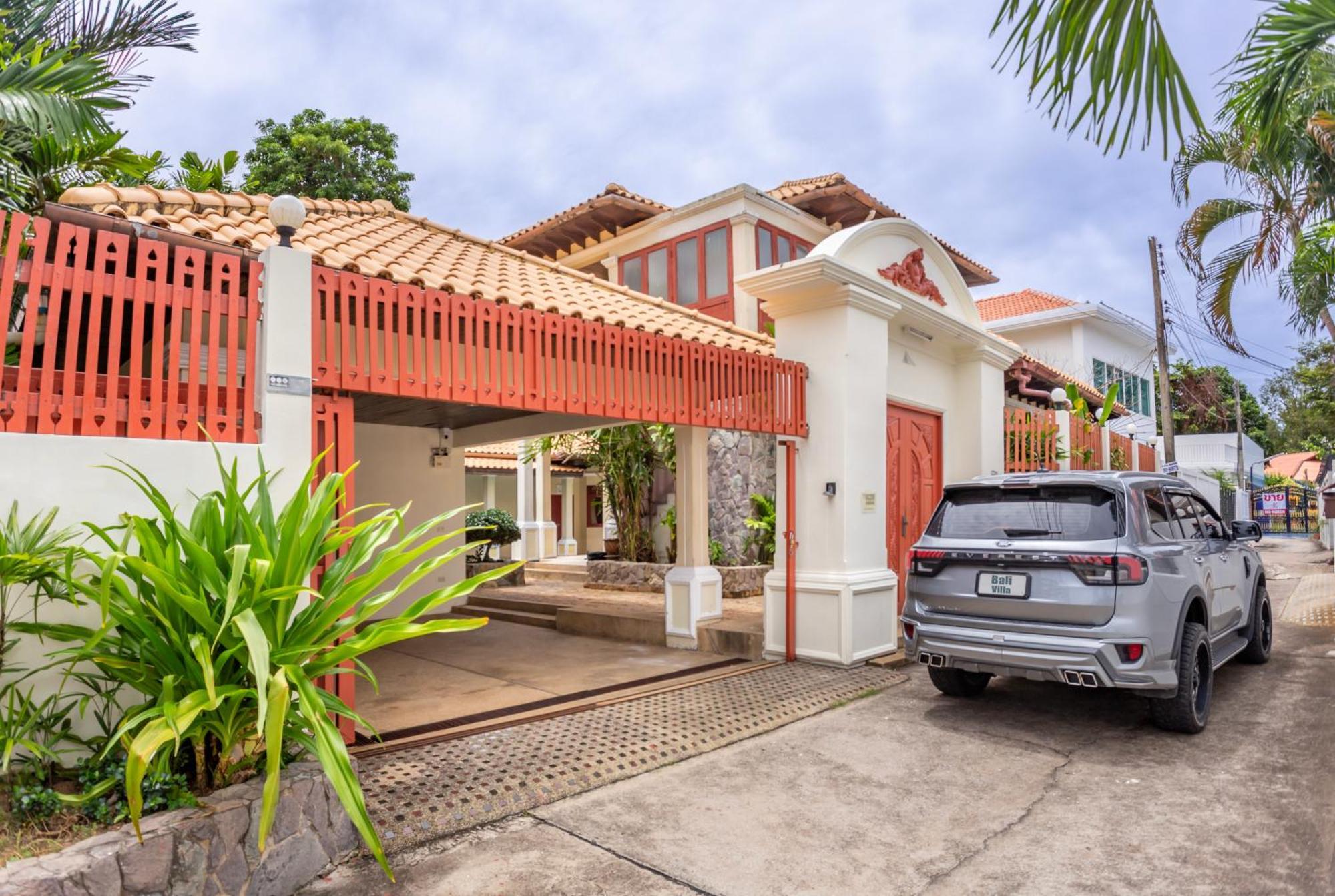 Bali Pool Villa, 5 Min To Walking Street & The Beaches Pattaya ภายนอก รูปภาพ